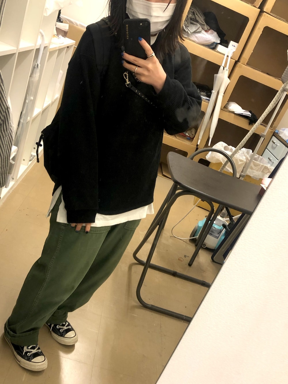 「UNIQLOのアイテム（Tシャツ/カットソー、ブラック系）」を使った、jad_pj_dmwさん（レディース・147cm）の春コーディネートの1枚目の写真