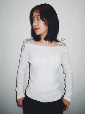 「MINUS（マイナス）のアイテム（トップス）」を使った、Mia Tsangさん（レディース・160cm）の冬コーディネート