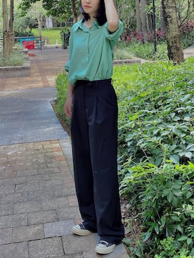 「MINUS（マイナス）のアイテム（トップス）」を使った、Mia Tsangさん（レディース・160cm）の夏コーディネート