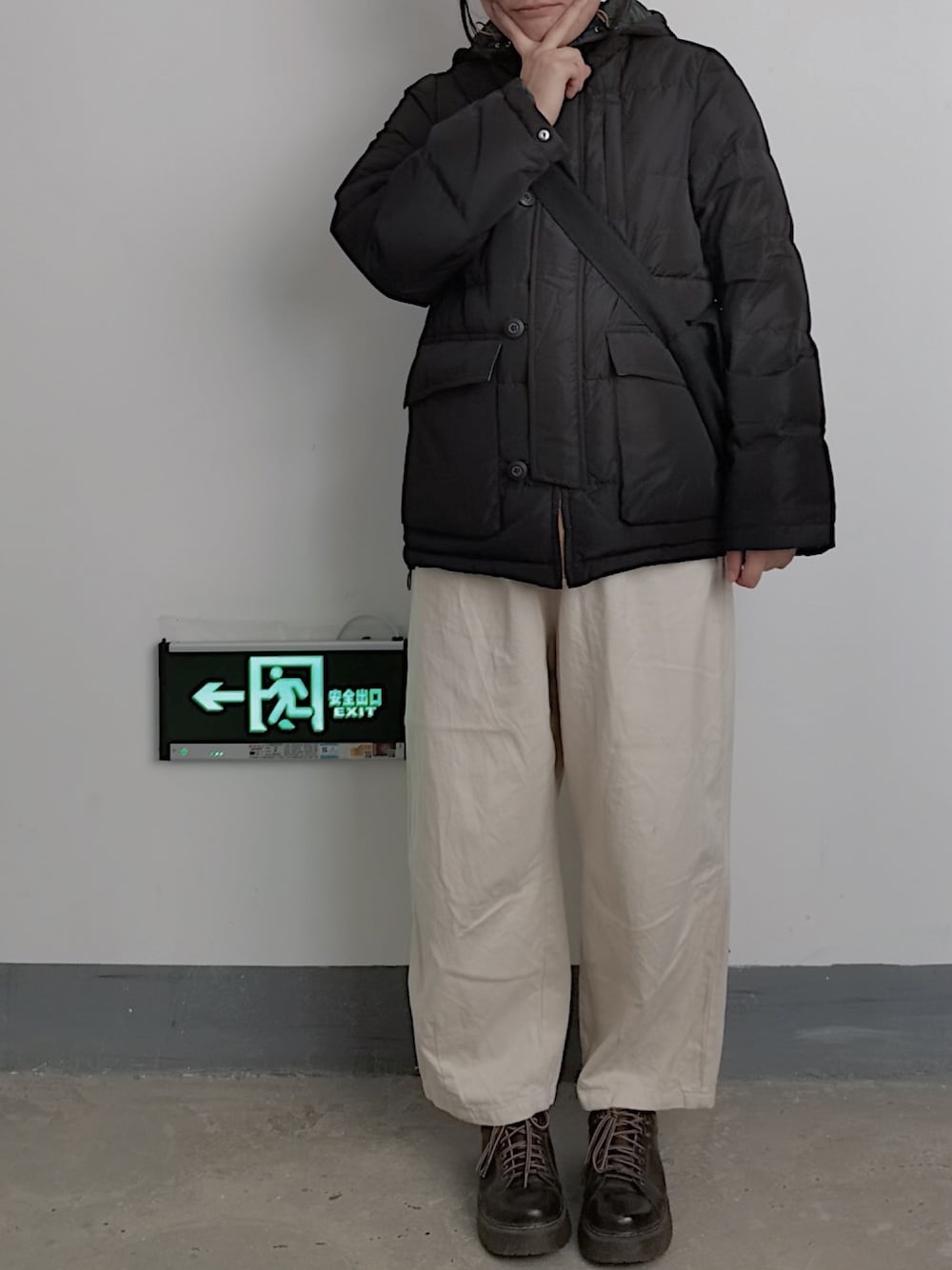 「ootd」｜「SM2のアイテム（チノパンツ、ホワイト系）」を使った、caicaierlinさん（レディース・167cm）の冬コーディネートの1枚目の写真