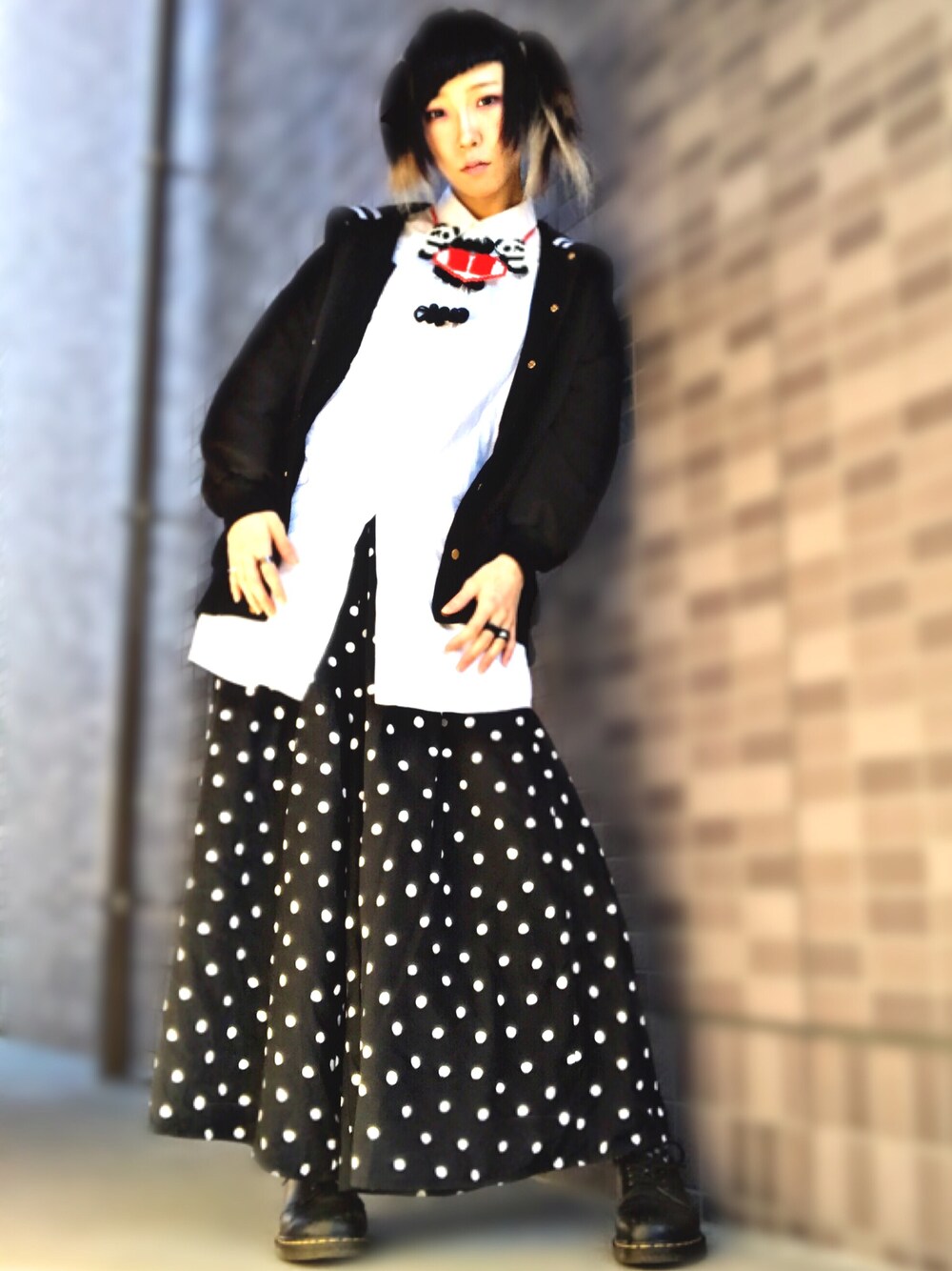 「ドットパンツ、スカーチョ、ワイドパンツ、セーラーカラー、チャイナシャツ、ヨシダビーズ、FUNKY FRUIT、サブカル、原宿、ぼくのせかい」｜「FUNKY FRUITのアイテム（シャツ/ブラウス、ホワイト系）」を使った、みみたろうさん（レディース・166cm）の春コーディネートの1枚目の写真