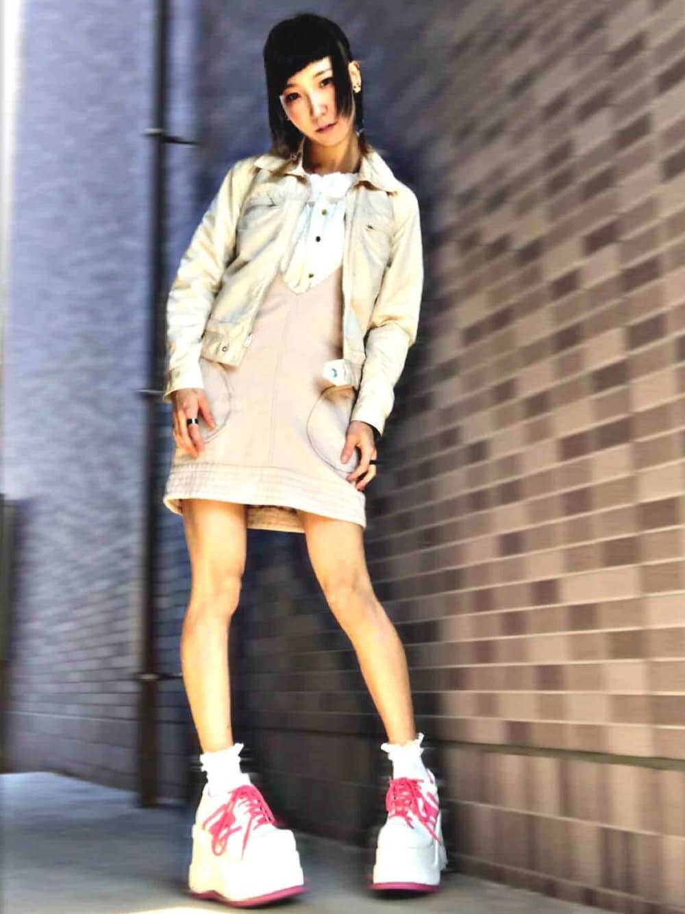 「春コーデ、パステルカラー、ガーリー、三つ編み、厚底、ゆめかわいい、ガーリーカジュアル、ゆるふわ、ぼくのせかい」｜「usedのアイテム（シャツ/ブラウス、ホワイト系）」を使った、みみたろうさん（レディース・166cm）の春コーディネートの1枚目の写真