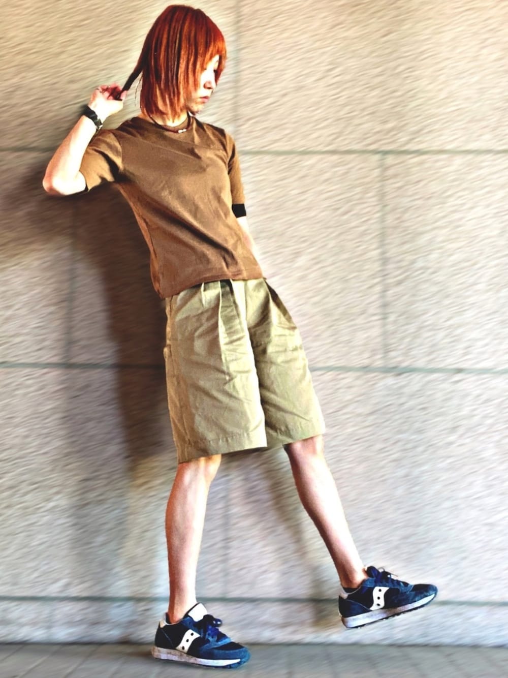 「ハーフパンツ、ワントーンコーデ、ブラウンコーデ、ベージュコーデ、ストリート、古着、カジュアル、大人カジュアル、ダッドスニーカー、ぼくのせかい」｜「NAIGAIのアイテム（Tシャツ/カットソー、ブラウン系）」を使った、みみたろうさん（レディース・166cm）の夏コーディネートの1枚目の写真