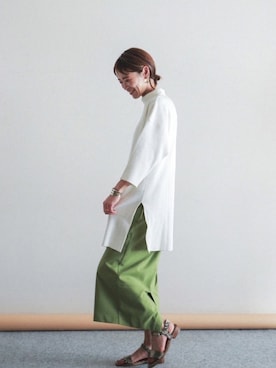 「アイテム（イヤリング、ベージュ系）」を使った、watanabe.さん（レディース・163cm）の冬コーディネート