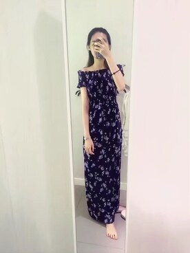 「HMのアイテム（ワンピース、ブルー系）」を使った、bellaxさん（レディース・170cm）の秋コーディネート