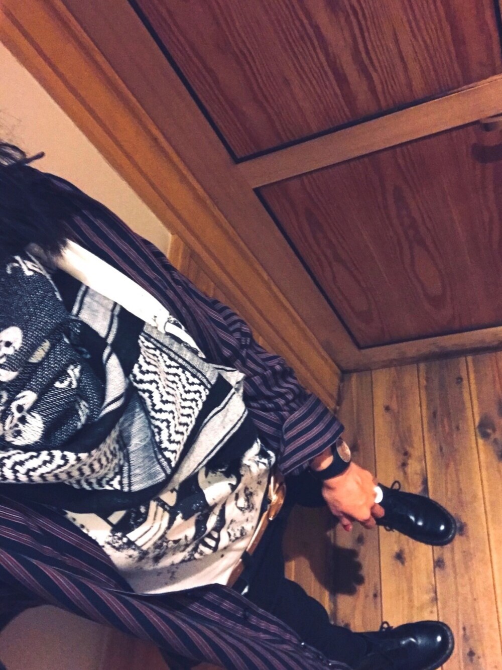 「休日スタイル、ラフ、お花見、BULLET CLUB」｜「usedのアイテム（シャツ/ブラウス、レッド系）」を使った、mimiho*deathさん（レディース・167cm）の春コーディネートの1枚目の写真