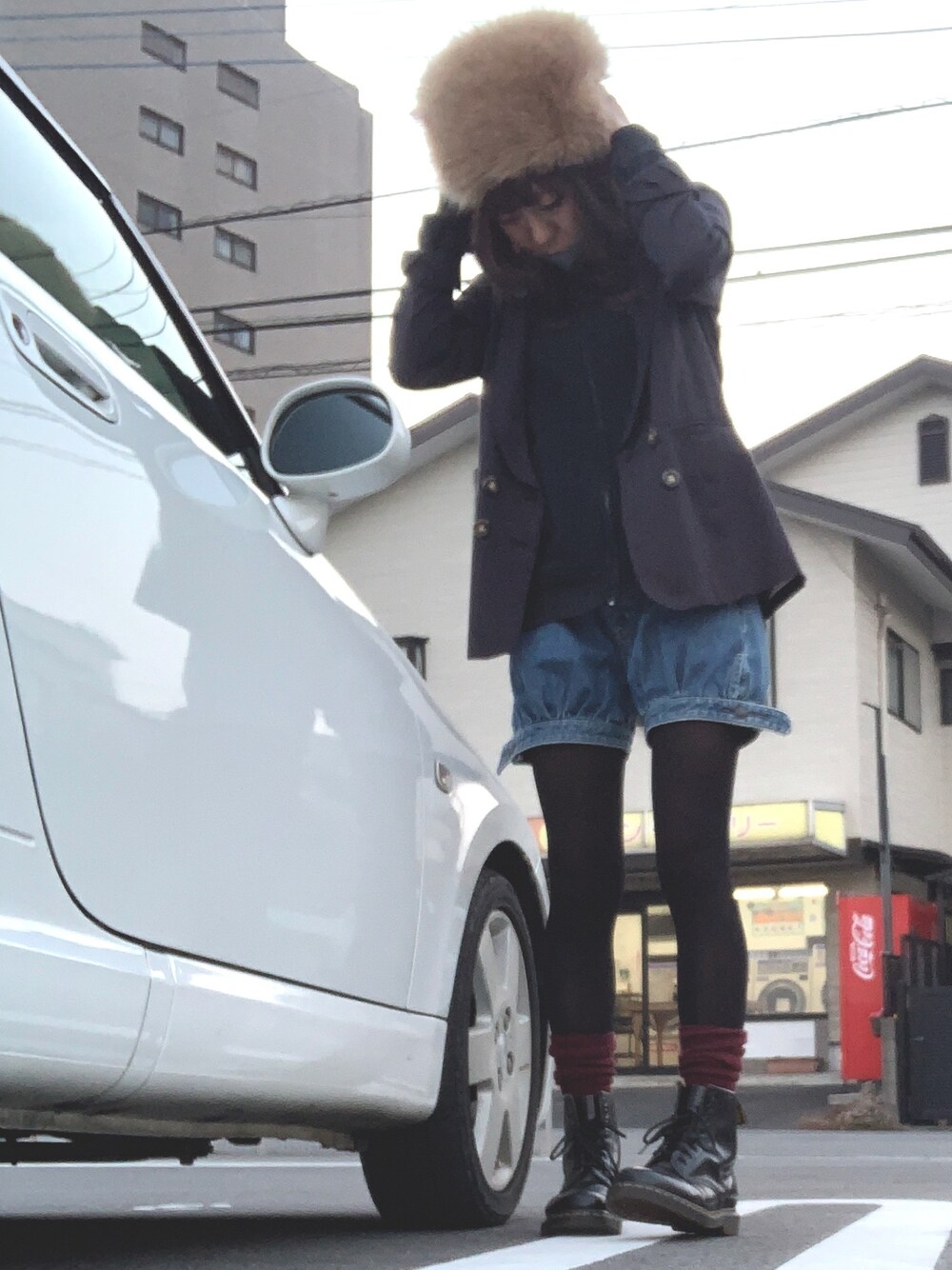 「ロシアン帽、休日スタイル、あったかコーデ、かぼちゃパンツ、Dr.Martens、黒」｜「Dr. MartensのDr.Martens / 1460 8EYEBOOT_mtn（ブーツ、ブラック系）」を使った、mimiho*deathさん（レディース・167cm）の冬コーディネートの1枚目の写真