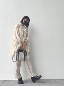 「earth（アース）のアイテム（パンツ）」を使った、瑠菜さん（レディース・158cm）の春コーディネート