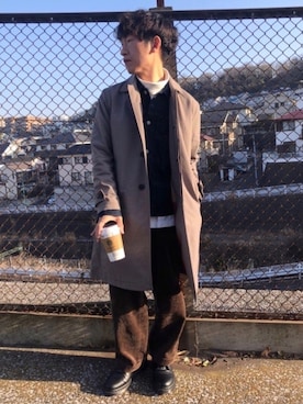 「COMME　CA COMMUNE（コムサコミューン）のアイテム（ステンカラーコート）」を使った、shimadamasaruさん（メンズ・164cm）の冬コーディネート
