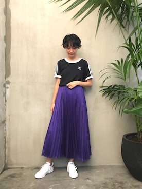 「PUBLUX（パブリュクス）のアイテム（スカート）」を使った、尾崎こずえさん（レディース・167cm）の夏コーディネート