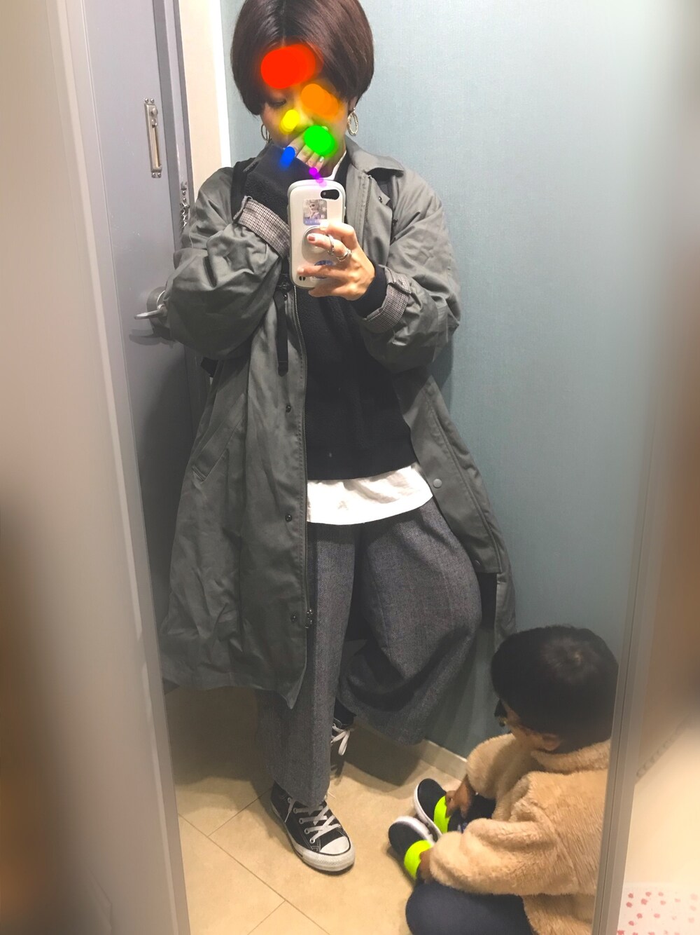「低身長、チビーズ✳︎、ママファッション、コンバース、男の子ママ、ショートヘア」｜「KBFのWEB限定　ボーイッシュコート（ステンカラーコート、グレー系）」を使った、noguuunさん（レディース・151cm）の秋コーディネートの1枚目の写真