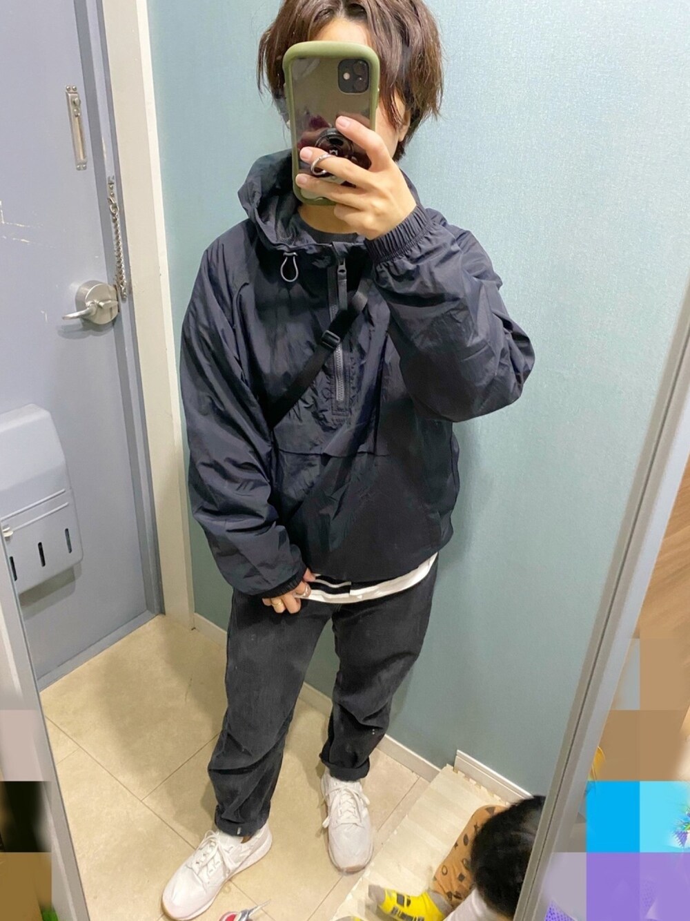 「おしゃれさんと繋がりたい、シンプル、ラクチンコーデ、チビーズ✳︎、ママコーデ、ボーイッシュ、スニーカー、低身長」｜「UNIQLOのアイテム（ナイロンジャケット、ブラック系）」を使った、noguuunさん（レディース・151cm）の春コーディネートの1枚目の写真