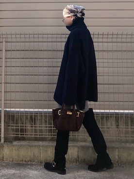 「JIMMY CHOO（ジミーチュウ）のアイテム（ブーツ）」を使った、haruharu0907さん（レディース・165cm）の冬コーディネート