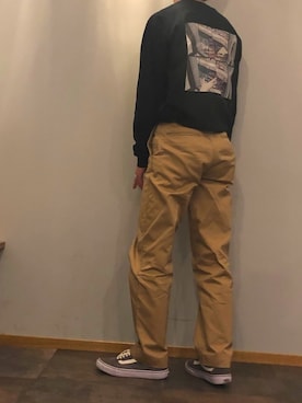 「アイテム（チノパンツ）」を使った、Nakaharaさん（メンズ・176cm）の春コーディネート