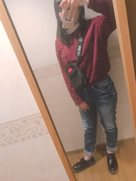 「UNIQLO（ユニクロ）のスウェットシャツ（長袖）（パーカー、レッド系）」を使った、とぅんさん（レディース・158cm）の春コーディネート