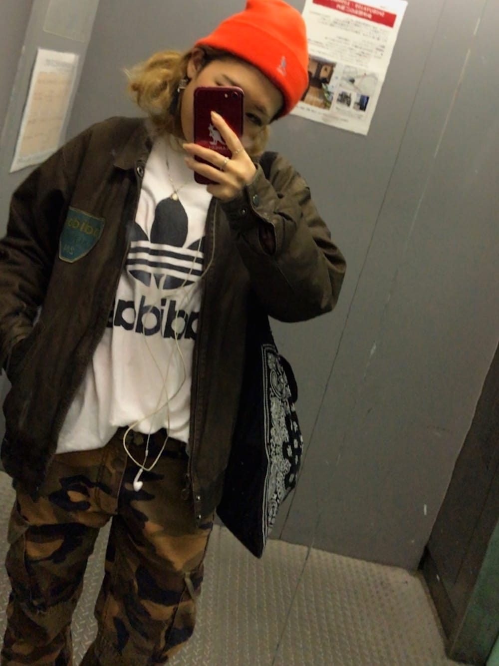 「古着、street、ストリート、原宿、adidas、adidas originals、レザージャケット、ヴィンテージ、カモフラ」｜「AVIREXのアイテム（カーゴパンツ、その他）」を使った、SAZKIさん（レディース・153cm）の秋コーディネートの1枚目の写真