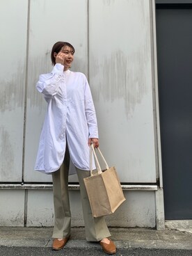 「one way（ワンウェイ）のアイテム（スラックス）」を使った、arisakamata96さん（レディース・162cm）の春コーディネート