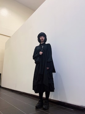 「darkwear」｜QiQi Tanさん（レディース・167cm）の秋コーディネート
