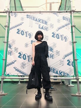 「darkwear」｜QiQi Tanさん（レディース・167cm）の秋コーディネート