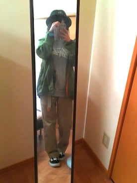 「STUSSY（ステューシー）のアイテム（ナイロンジャケット）」を使った、みゃいさん（レディース・161cm）の秋コーディネート