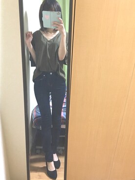 「earth music&ecology（アースミュージックアンドエコロジー）のアイテム（Tシャツ/カットソー、グリーン系）」を使った、みゃいさん（レディース・161cm）の秋コーディネート