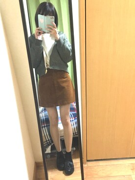 「FOREVER 21（フォーエバー トゥエンティーワン）のアイテム（スカート、ブラウン系）」を使った、みゃいさん（レディース・161cm）の秋コーディネート