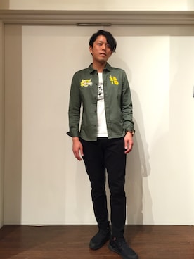 「TRANS CONTINENTS（トランスコンチネンツ）のアイテム（パンツ）」を使った、小林  直樹さん（メンズ・177cm）の春コーディネート