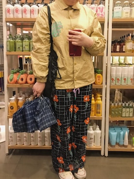 「TYAKASHAのアイテム（ジャケット/アウター）」を使った、雨山さん（レディース・153cm）の秋コーディネート