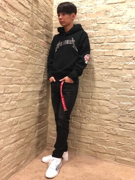 「HYSTERIC GLAMOUR（ヒステリックグラマー）のMETAL LOGO プリント パーカー（パーカー）」を使った、ryoheiさん（メンズ・170cm）の冬コーディネート