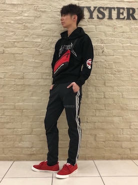 「HYSTERIC GLAMOUR（ヒステリックグラマー）のMETAL LOGO プリント パーカー（パーカー）」を使った、ryoheiさん（メンズ・170cm）の春コーディネート