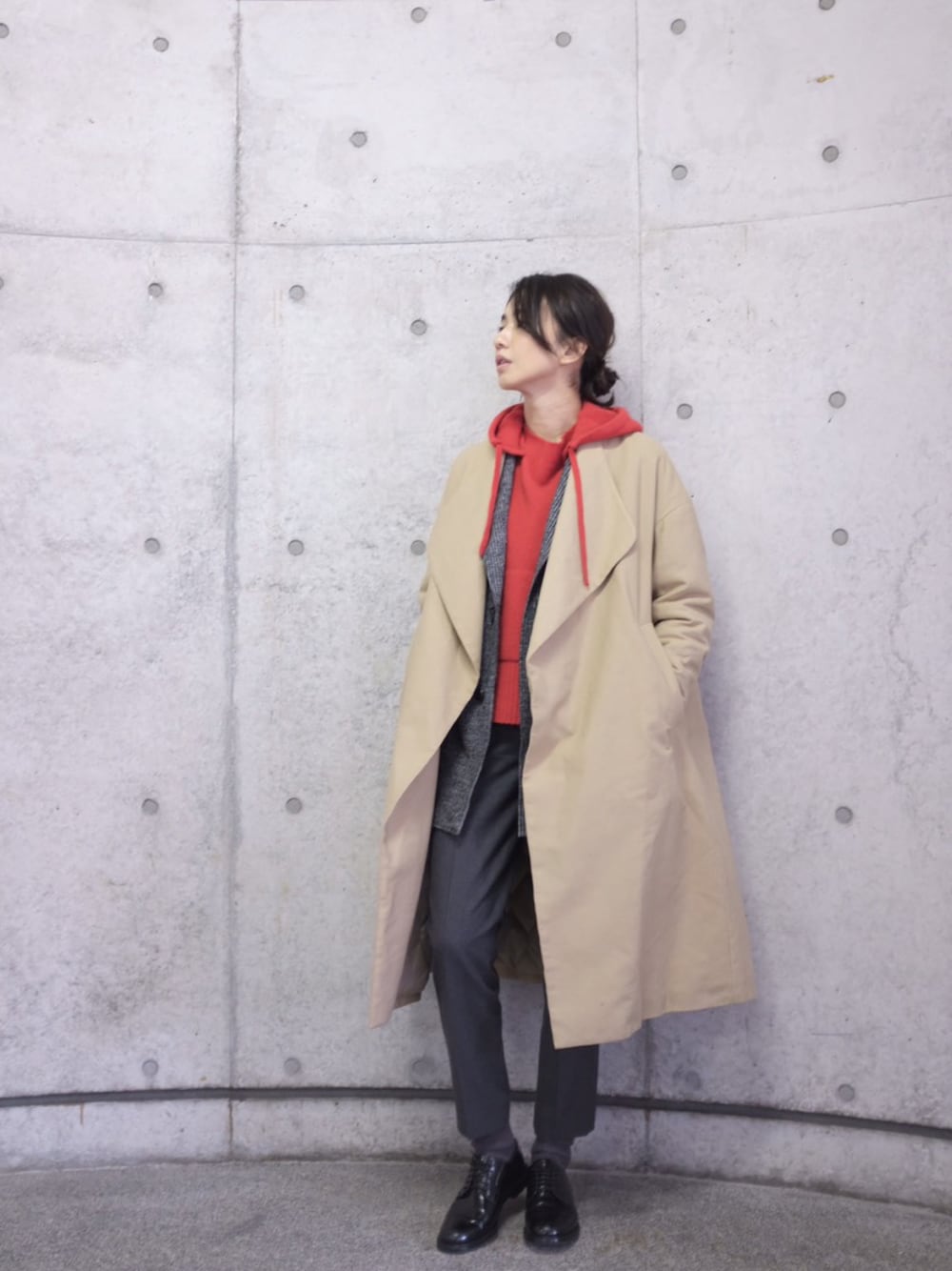 ENFOLDのトレンチコート（ベージュ系）を使った人気ファッション