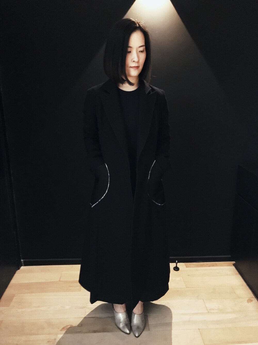 「2018ＡＷ」｜「Jun Liのアイテム（ダッフルコート、ブラック系）」を使った、Ling Suさん（レディース・164cm）の夏コーディネートの1枚目の写真
