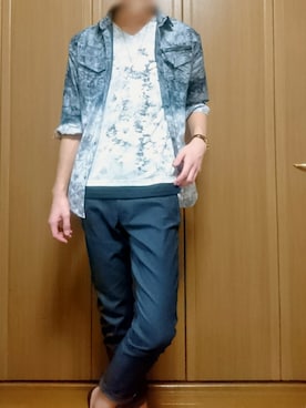 「semantic design（セマンティックデザイン）のアイテム（Tシャツ/カットソー）」を使った、ハリネズミさん（メンズ・178cm）の秋コーディネート