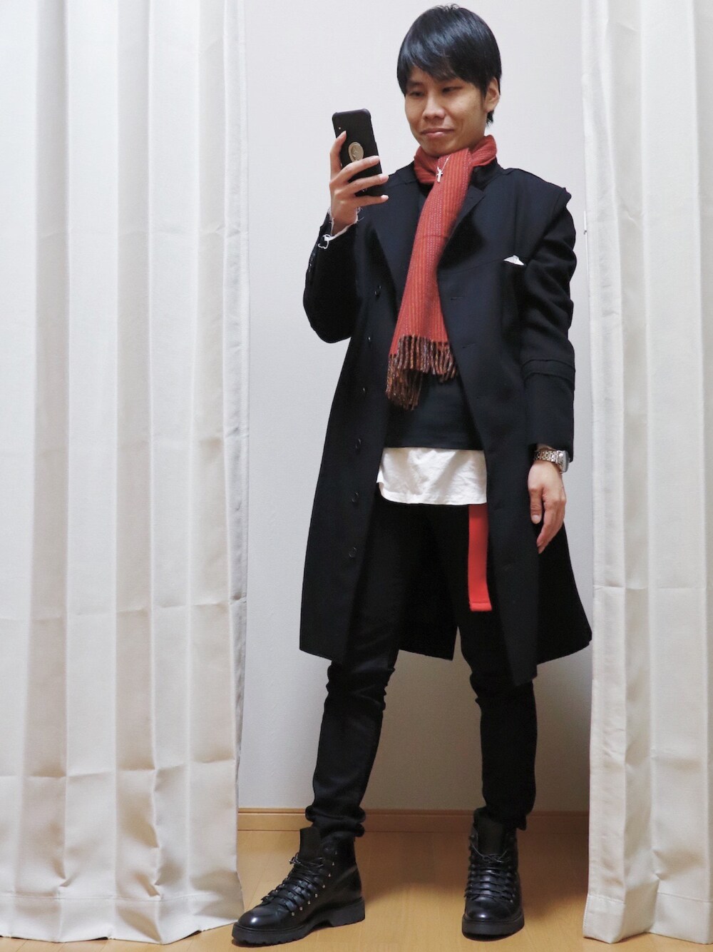 「年末WEAR感謝祭、おしゃれさんと繋がりたい、オトナカジュアル、オールブラック、ブラック、Instagramやってます、instagramフォローお願いします」｜「GUCCIのアイテム（ネックレス、シルバー系）」を使った、AVANT-GARDE KENTAさん（メンズ・174cm）の冬コーディネートの1枚目の写真