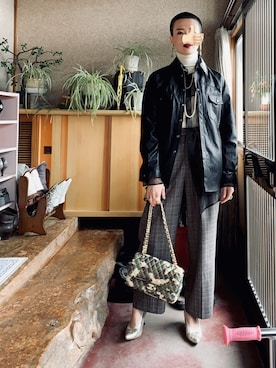 「BEAMS（ビームス）のアイテム（イヤリング）」を使った、ほたてさん（レディース・166cm）の冬コーディネート