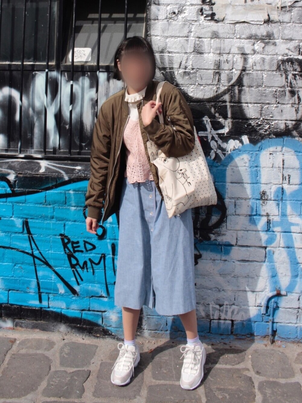 「春コーデ、vintage、ストリート服が好き」｜「insightのアイテム（MA-1、グリーン系）」を使った、エリコさん（レディース・167cm）の秋コーディネートの1枚目の写真