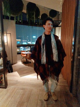 「アイテム（ポンチョ、レッド系）」を使った、IshiKakuさん（メンズ・167cm）の冬コーディネート