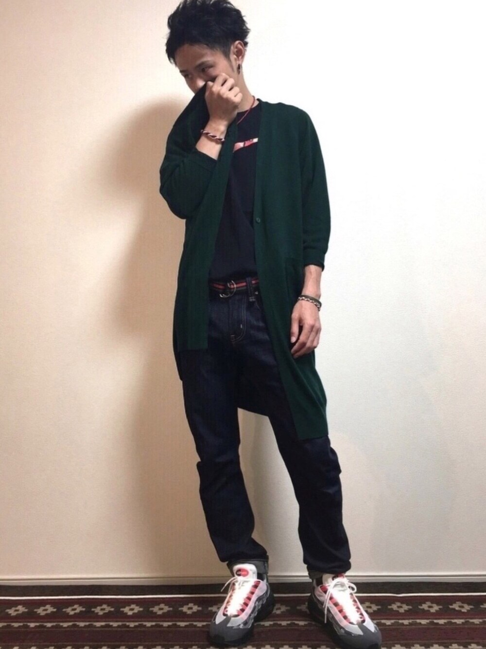 「NIKE、アトモス、エアマックス95、UNIQLO、レディース男子、悪ガキコーデ」｜「UNIQLOのUVカットドルマンスリーブロングカーディガン（長袖）（カーディガン/ボレロ、グリーン系）」を使った、帰ってきたSHIGE_KICKS👟さん（メンズ・168cm）の夏コーディネートの1枚目の写真