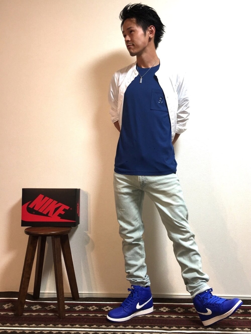 「NIKE、エアジョーダン、ユニクロ」｜「UNIQLOのミッキースタンズポケツキT（半袖）（Tシャツ/カットソー、ブルー系）」を使った、帰ってきたSHIGE_KICKS👟さん（メンズ・168cm）の夏コーディネートの1枚目の写真