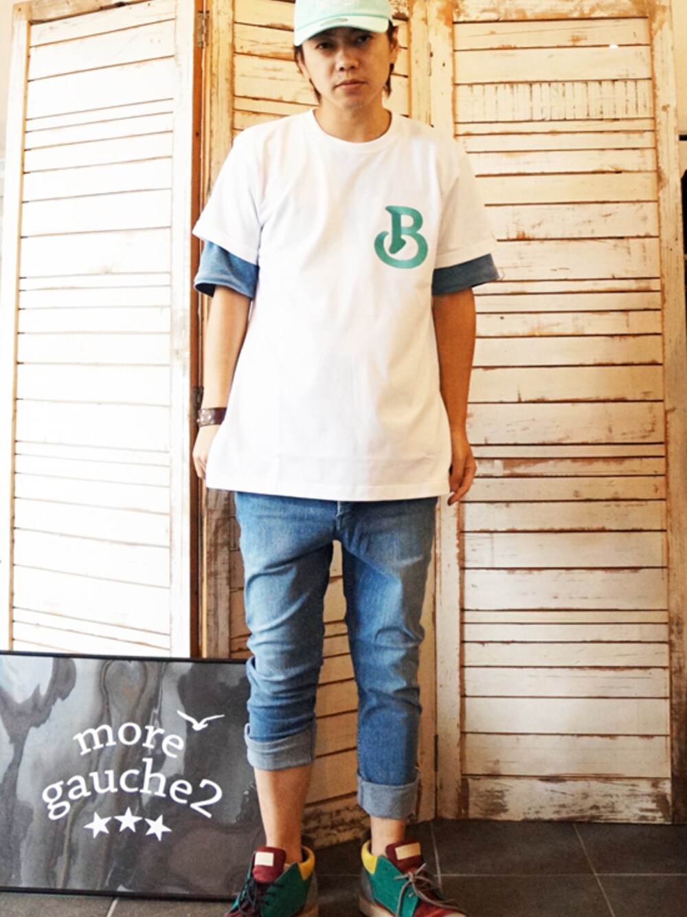 「バーンアウト、Burnout、30代、30代コーデ」｜「BURNOUTのburnout(バーンアウト) ANTI HEROIC-HERO T-SHIRTS（Tシャツ/カットソー、ホワイト系）」を使った、MOREGAUCHE2KAZUYAさん（メンズ・169cm）の秋コーディネートの1枚目の写真