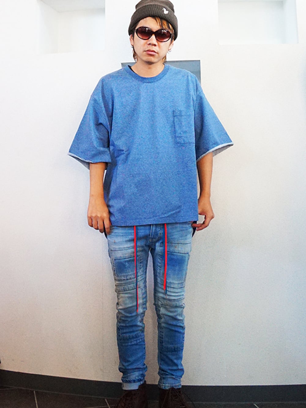 「glamb、GARNI、Burnout、quolt 、CHORD NUMBER EIGHT、ANIMALIA」｜「glambのGLAMB(グラム) Simus CS（Tシャツ/カットソー、ブルー系）」を使った、MOREGAUCHE2KAZUYAさん（メンズ・169cm）の秋コーディネートの1枚目の写真