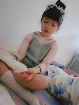 「no brand（ノーブランド）のアイテム（ジャンパースカート）」を使った、Lusiaさん（キッズ・125cm）の秋コーディネート