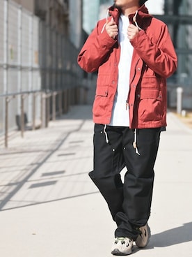 「carhartt」｜「アイテム（マウンテンパーカー）」を使った、JOHNSCLOSETさん（メンズ・171cm）の冬コーディネート