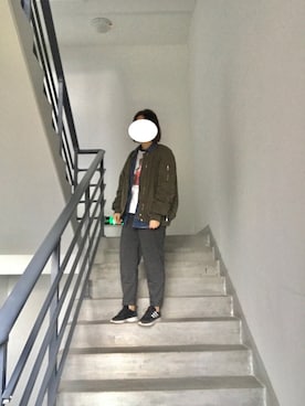 「PULL&BEAR（プルアンドベア）のアイテム（スラックス）」を使った、脸大肉呆さん（レディース・163cm）の春コーディネート