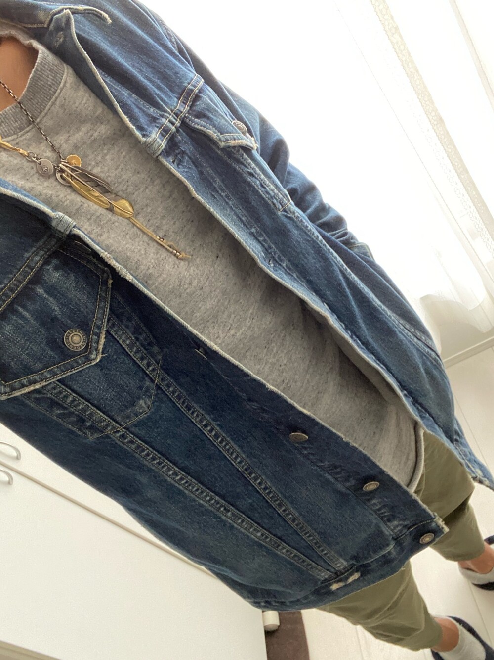 「出勤コーデ」｜「MINEDENIMのアイテム（デニムジャケット、ブルー系）」を使った、jjjjjjkkkk さん（メンズ・172cm）の冬コーディネートの1枚目の写真