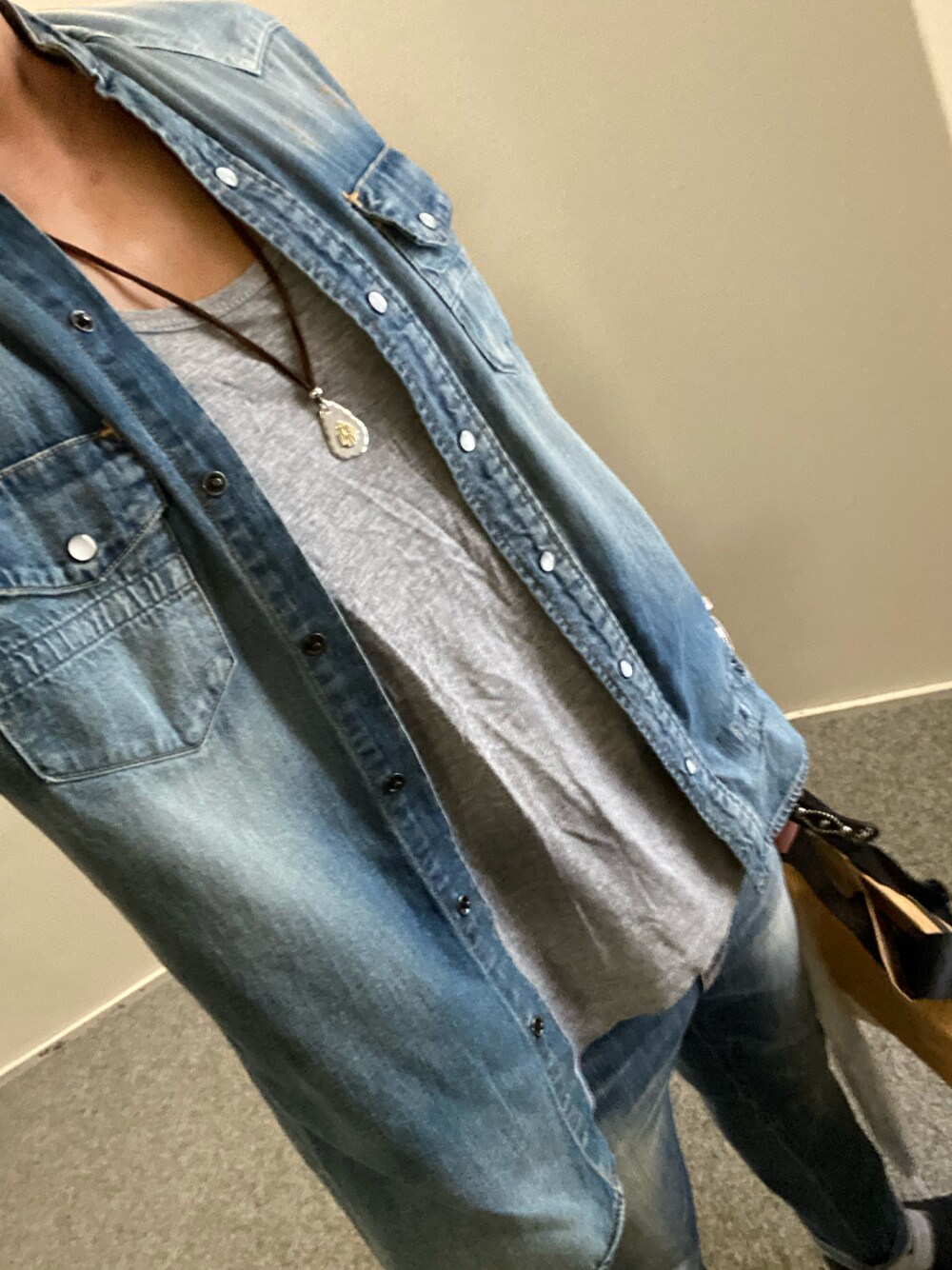 「出勤コーデ」｜「NUMBER (N)INEのアイテム（シャツ/ブラウス、ブルー系）」を使った、jjjjjjkkkk さん（メンズ・172cm）の夏コーディネートの1枚目の写真