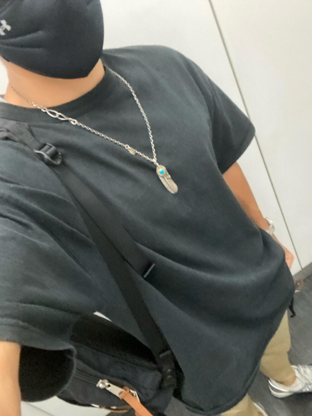 「出勤コーデ」｜「UNDER ARMOURのアイテム（ファッション雑貨、ブラック系）」を使った、jjjjjjkkkk さん（メンズ・172cm）の夏コーディネートの1枚目の写真
