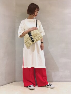 ワンピースを使った 赤ワイドパンツ の人気ファッションコーディネート Wear