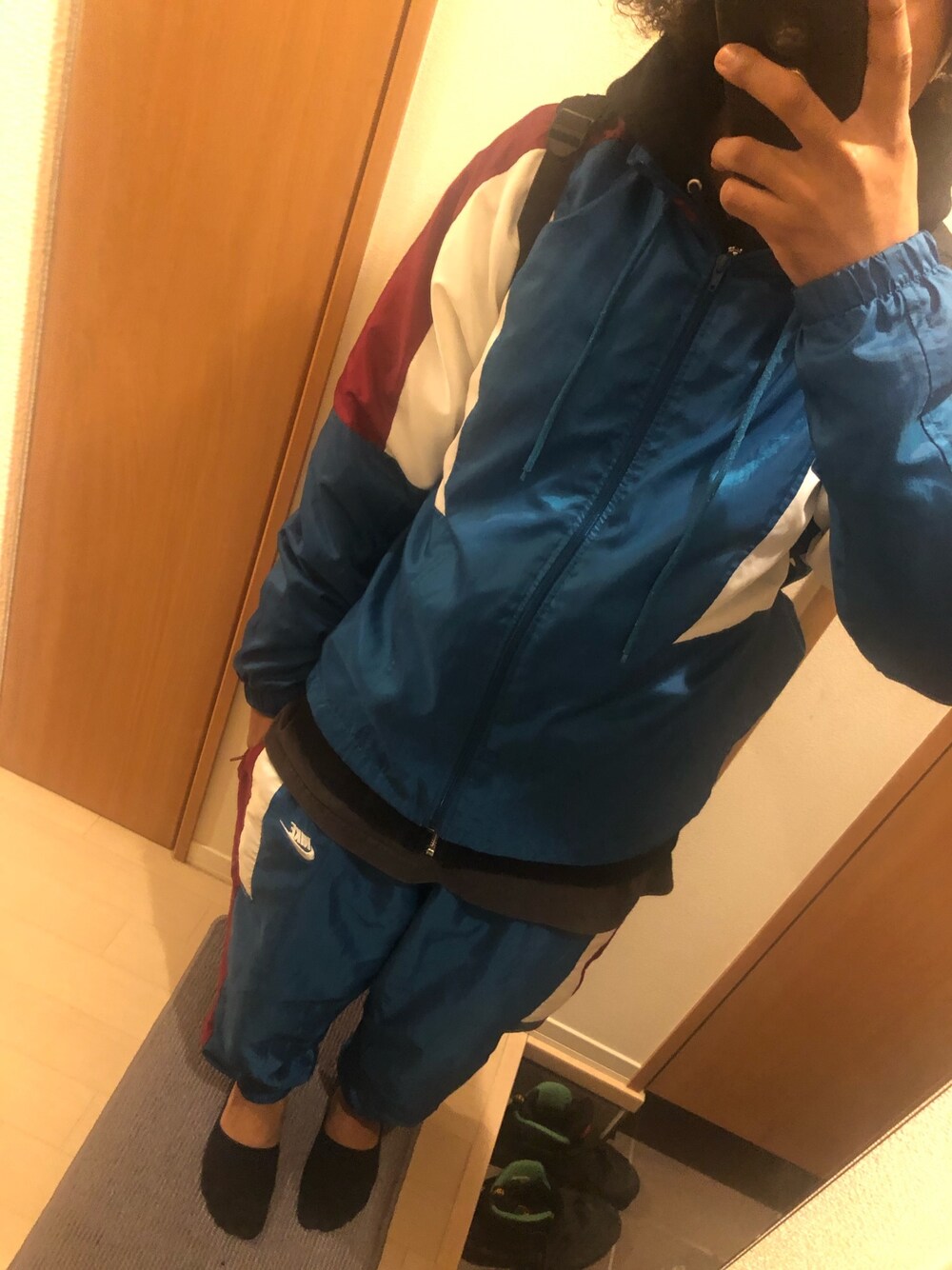「やっぱりストリートが好き」｜「NIKEのナイキ スポーツウェア メンズ ウーブン パンツ《セットアップ対応商品》（その他パンツ、ブルー系）」を使った、Joshuaさん（メンズ・177cm）の秋コーディネートの1枚目の写真