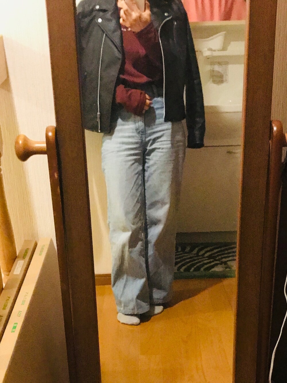 「OLIVE des OLIVEのプチロゴプチハイ T（Tシャツ/カットソー、レッド系）」を使った、HANAさん（レディース・150cm）の秋コーディネートの1枚目の写真